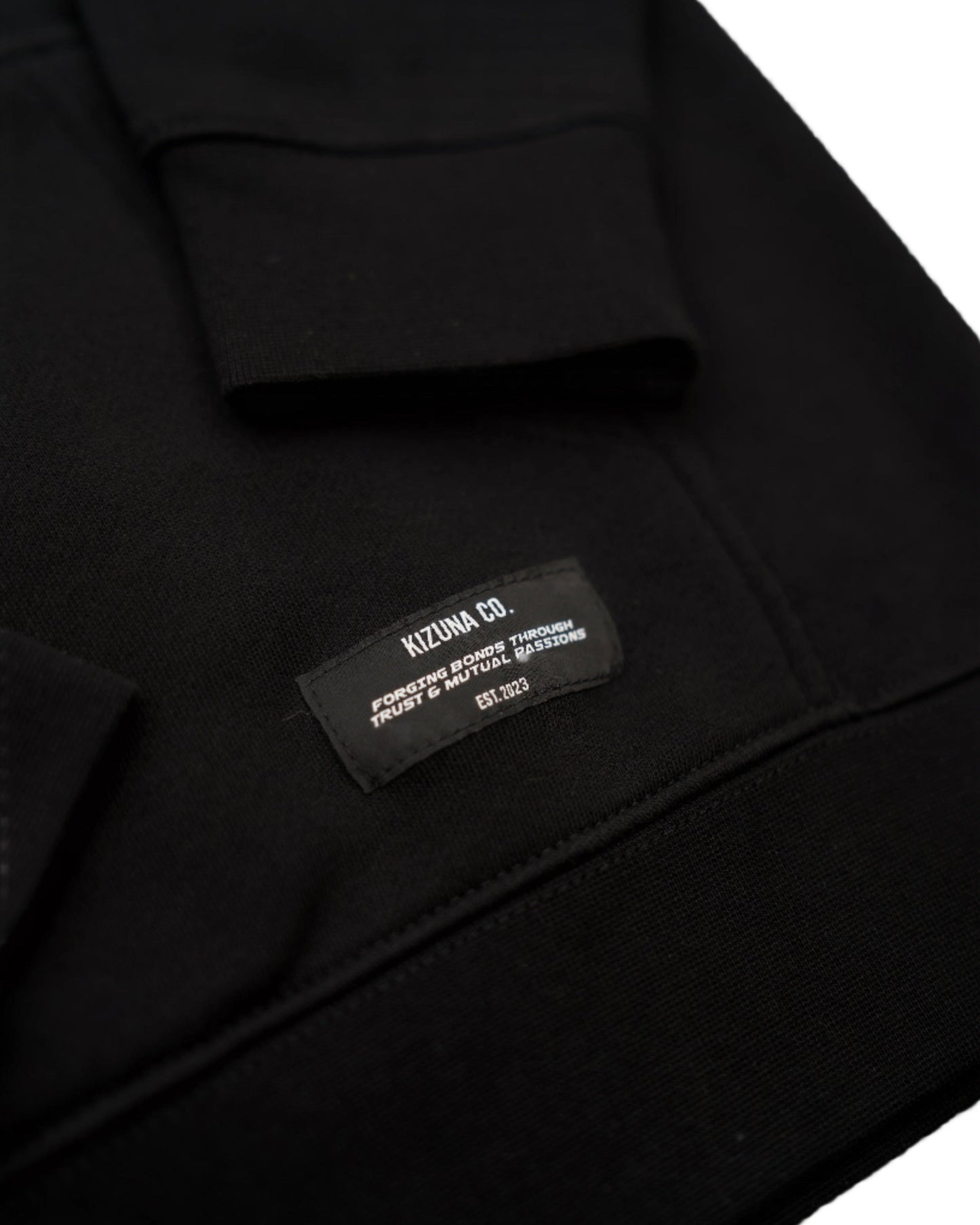 BLACK TEAM LOGO HOODIE