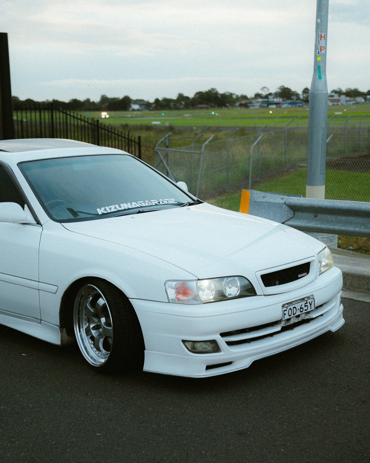 80CM WHITE BANNER DECAL